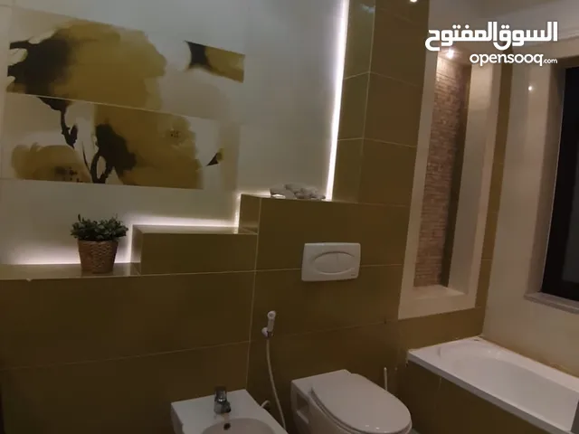 1000 m2 5 Bedrooms Villa for Rent in Amman Khalda