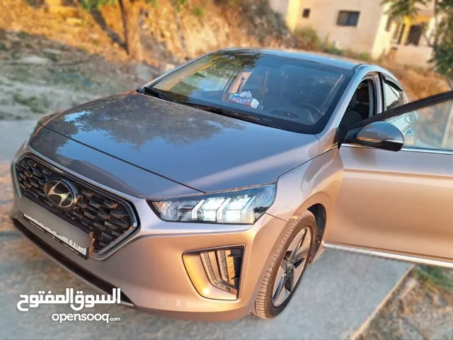 هونداي ايونيك 2022 مع كفالة وكالة 4 سنوات بسعر مغري جدا قابل للتفاوض للمعنيين فقط