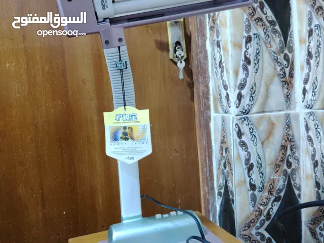 مصباح طاولة أو دراسة إضاءة صفراء بدرجات مختلفه، جديد غير مستعمل اصلي وضمان سعر 15 قفل مابي اي مجال،