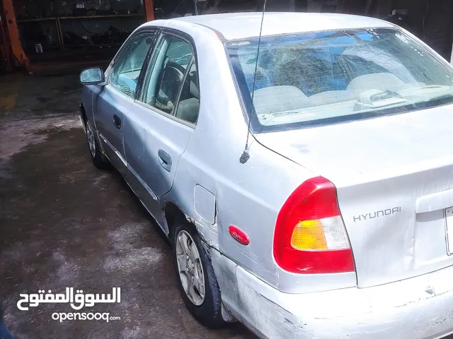 Hyundai Verna 2001 in Tripoli