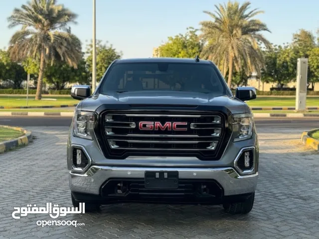 GMC SIERRA 2020 GCC V8 SLE full option very clean very good condition