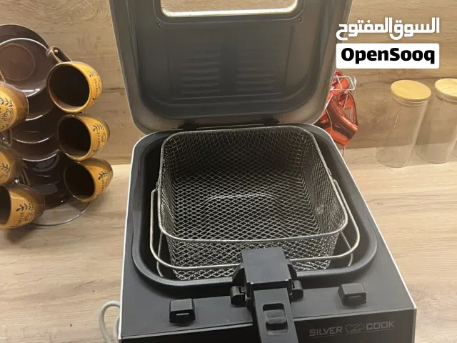 قلاية ومشوايه كهربائيه للبيع