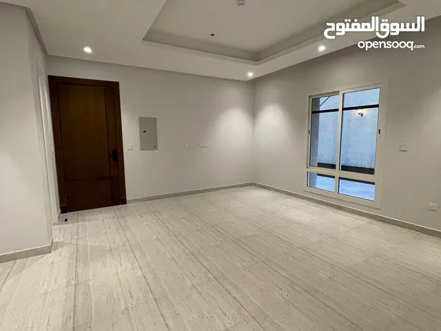 215 m2 4 Bedrooms Apartments for Rent in Jeddah Az Zahra