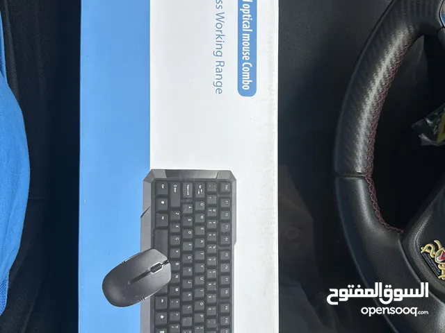 كيبورد وماوس وسماعات باشكال والوان مختلفه