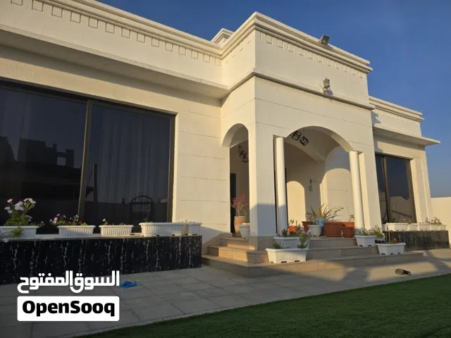 330 m2 5 Bedrooms Townhouse for Sale in Muscat Seeb