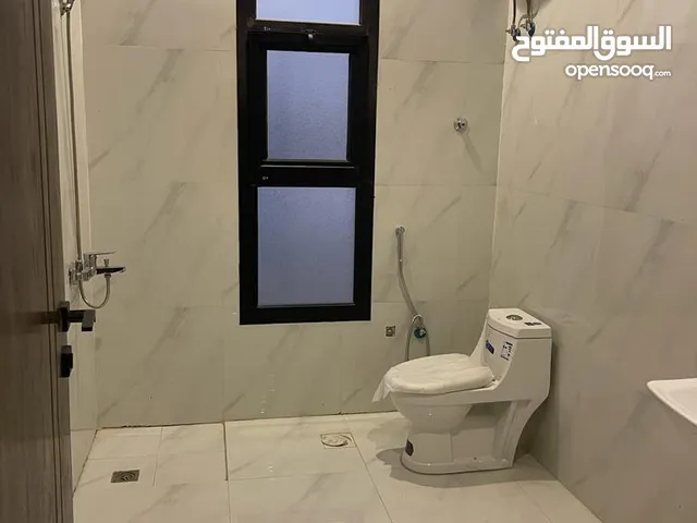 250 m2 5 Bedrooms Apartments for Rent in Al Riyadh Other