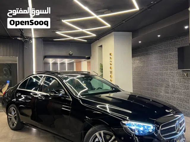 2021 مرسيدس بنز الفئة-E E 200