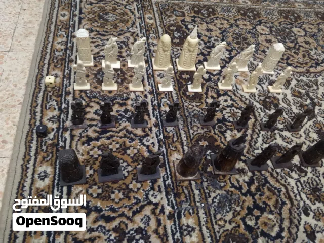 احجار شطرنج عظم كامله بدون طاوله السعر 15 دينار نهائي الموقع عمان المناره
