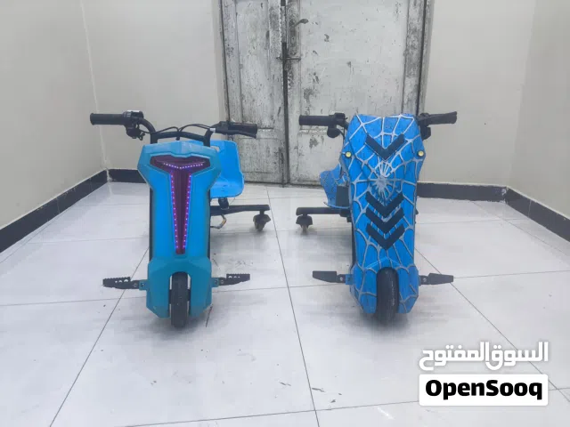 اسكوترات عدد 2 واحد شغال واحد يحتاج بطاريه
