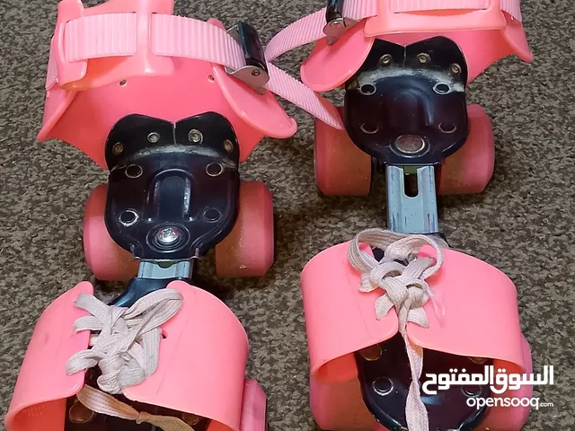 عجلات تزلج يمكن التحكم في مقاسها