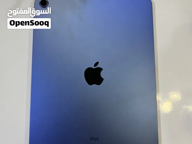 Apple IPad 10 For Sale with SMART PENCIL & box- charger - two covers - screen protector