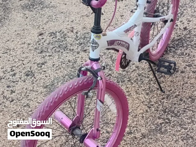 للبيع بسكليت بناتي بحالة ممتازة