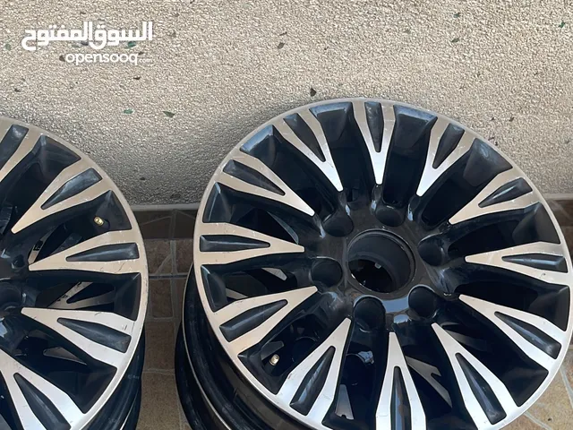 للبيع رنقات نيسان بلاتينيوم