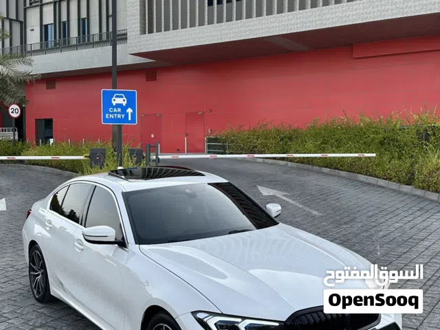 BMW330i 2020