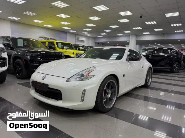 2016 نيسان Z 370