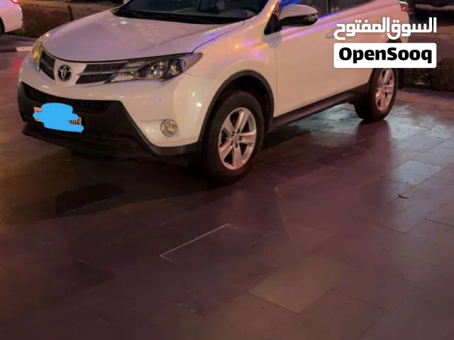 2013 تويوتا 4 رونر Limited