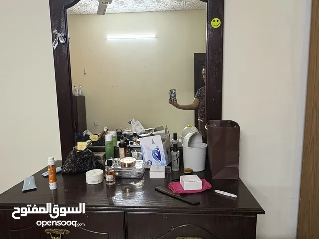 Dressing table with mirror