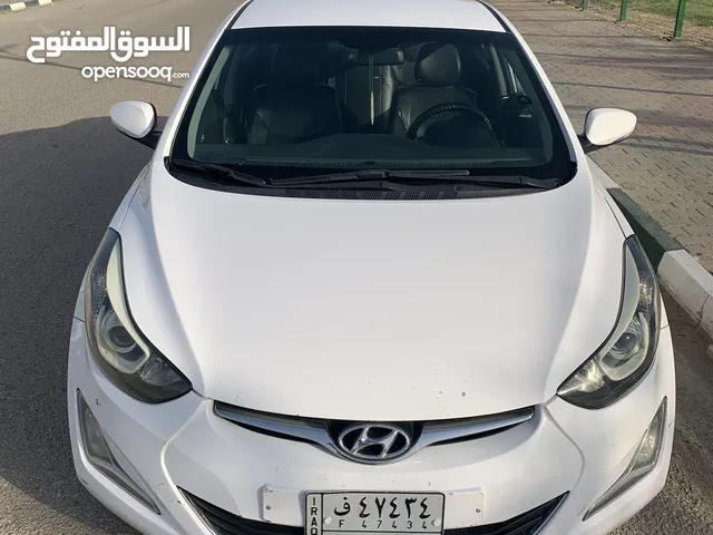 Hyundai Elantra 2015 in Najaf