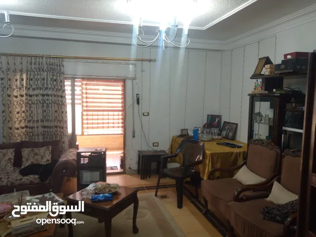 185 m2 5 Bedrooms Apartments for Sale in Salt Al Balqa'