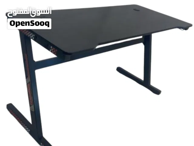طاولة جيمنج جديده