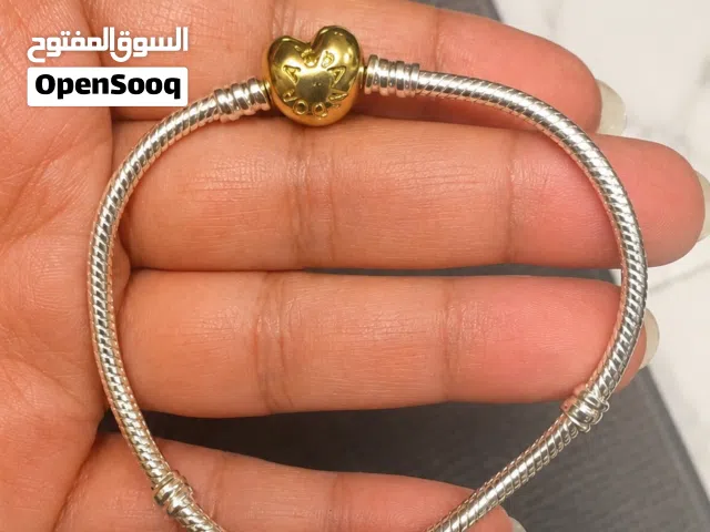 أسوارة باندورا أصلية شبه جديدة