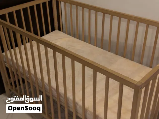 سرير للأطفال