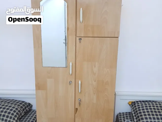 خزانة ملابس كبت