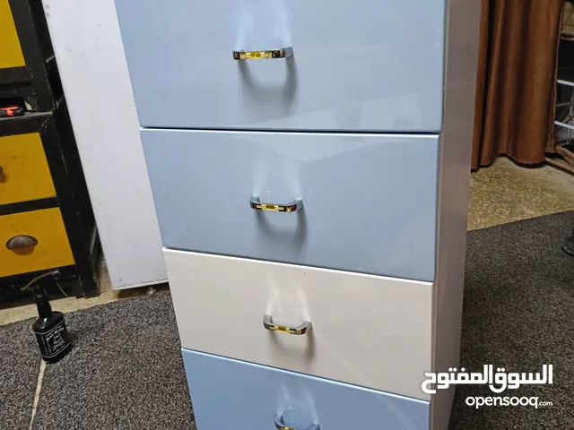 اربع ادراج بحاله جيده