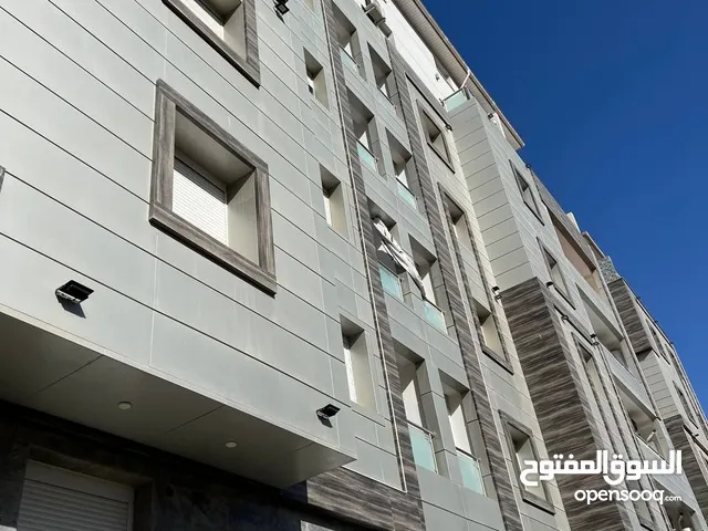 Duplex très bien fini avec deux terrasses deux niveaux de 115m2