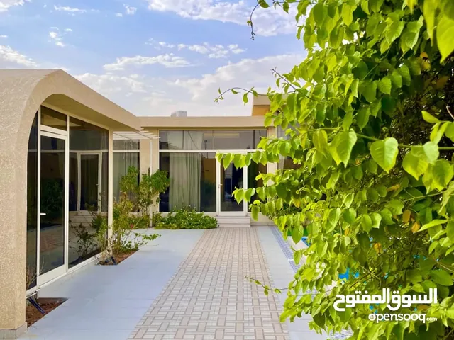 2 Bedrooms Chalet for Rent in Doha West Bay