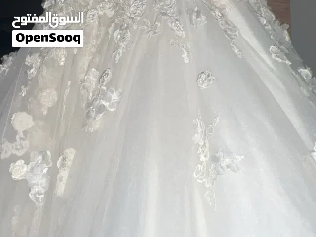 فستان بتصميم فرنسي