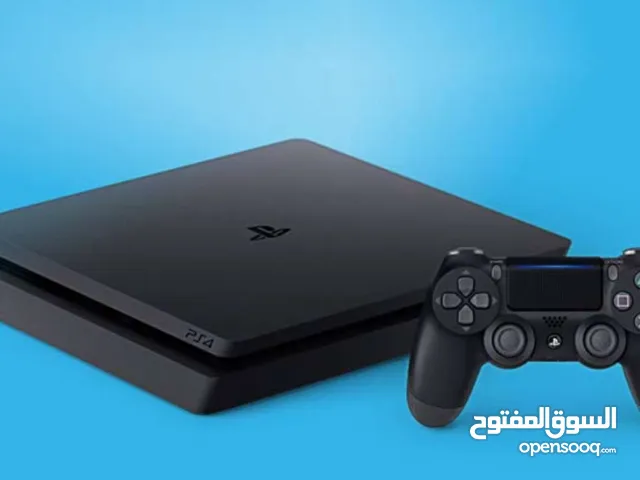 الجهاز مع يد اثنين مع سيدي قراند الجهاز شبه جديد ps4سليم 500جيجا