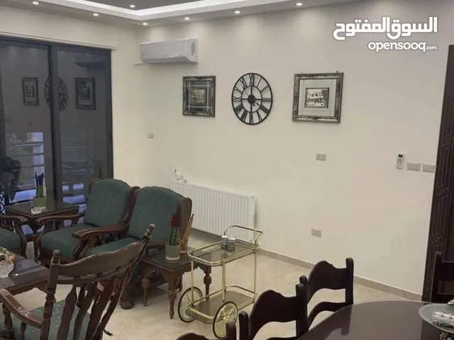 شقة استثمارية للييع يجانب جامعة البتراء