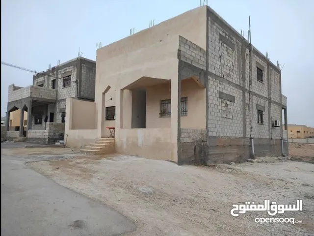  Building for Sale in Mafraq Al-Hay Al-Janoubi