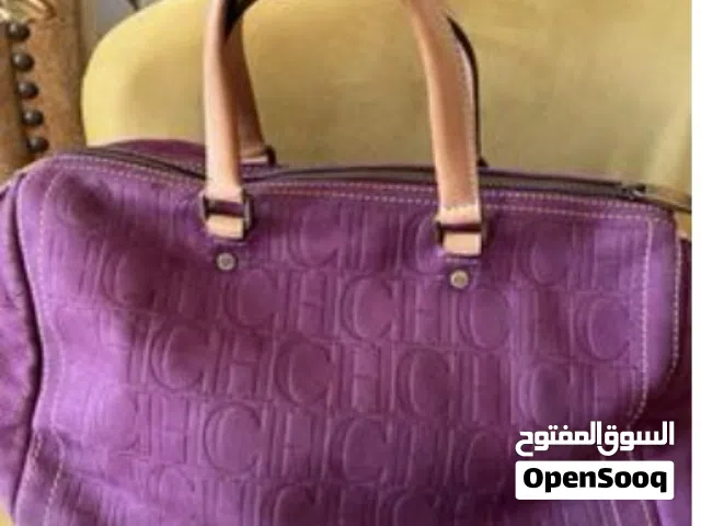 جناط اصلية ماركة CH الفاخرة حالتهم ممتازة بيعة سريعة للسفر