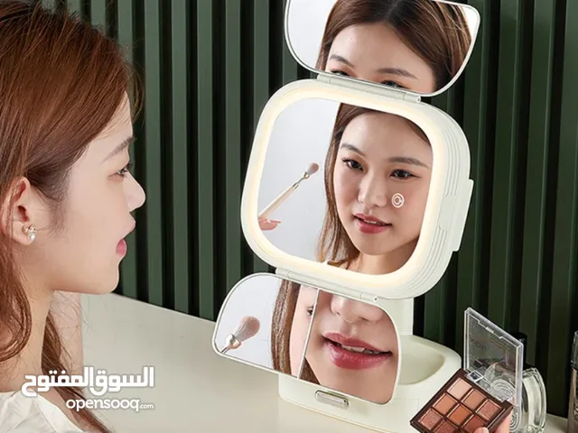 مراءة كهربائيه مكبره متعدده الواجهات مع درج تخزين