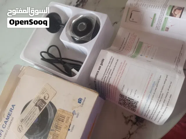 متوفر كاميرا WIFI  فيديو HD بحاله جديده لم تستخدم معاها اغراضها شاحن وكتلوج والبكيت