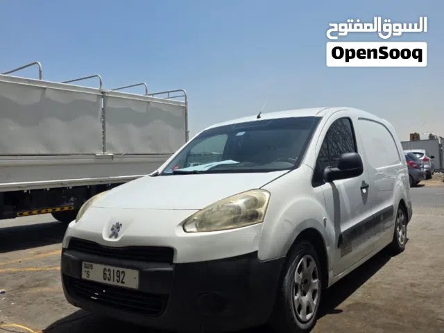 2015 بيجو بارتنر Van Long Body