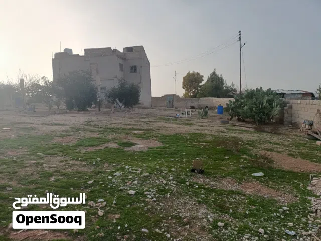 180 m2 More than 6 bedrooms Townhouse for Rent in Zarqa Al mantika Al Hurra