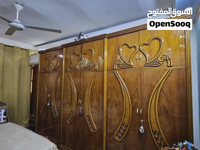 غرفة نوم كاملة نظيفة جدا صاج عراقي تزكام 6 ابواب وملحق