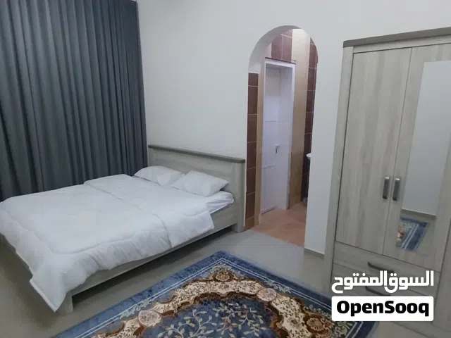 غرفة للإيجار اليومي جديدة مع دورة مياة