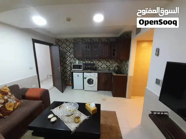 استيديو مميز مع بلكونة في شميساني