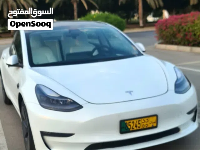 فرصه تسلا لونج رينج دويل موتور ابيض ابيض بسعر اقل من السوق