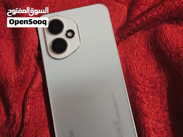 هونر 400 للبيع الجهاز نظيف جدًا، استخدام خفيف، ما بي أي عطل الشاشة واضحة والبطارية ممتازة  الكامير