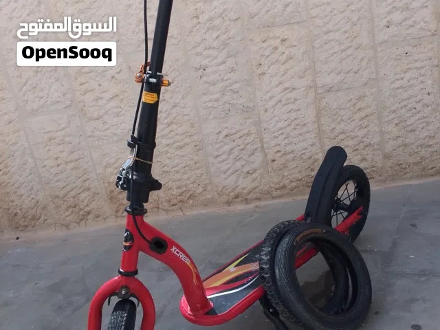 سكوتر كوشوك نفخ بلف سيارة جنط 12 مع كوشوكتين هدية استعمال خفيف جدا للبيع للتواصل الرجاء قراءة الوصف