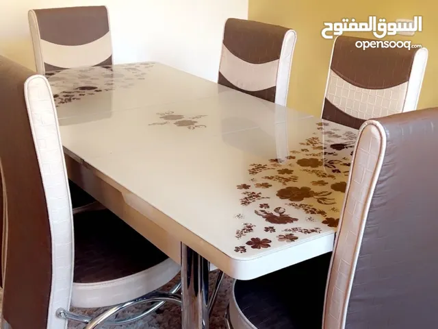 طاولة أكل استعمال بسيط للبيع