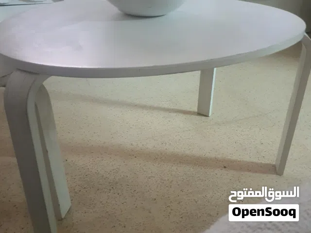 للبيع طاولات ايكيا بحاله جيده جدا