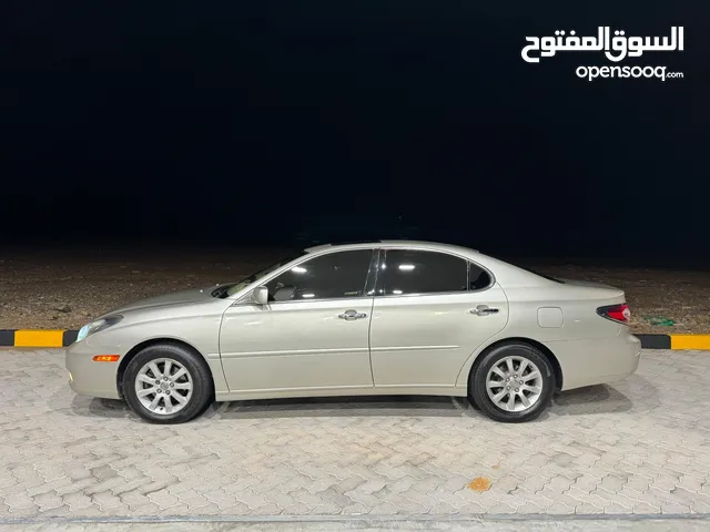 Lexus ES ES 300 in Al Dhahirah