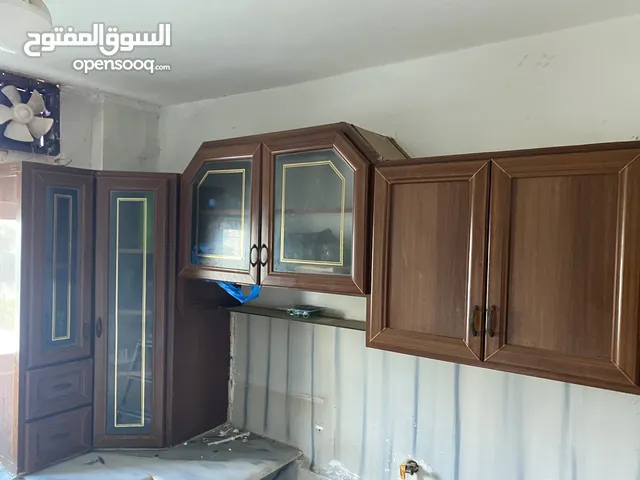 بسعر مغري ....