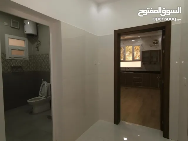 400 m2 More than 6 bedrooms Townhouse for Rent in Muscat Ansab